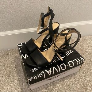 Wild Diva Strappy Black Heels Size 7